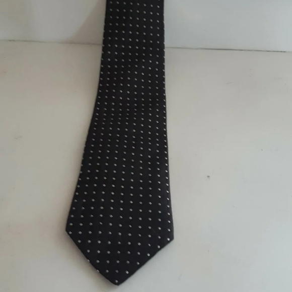 Tommy Hilfiger Mens Tie Necktie 100% Silk white Checks - Picture 2 of 4